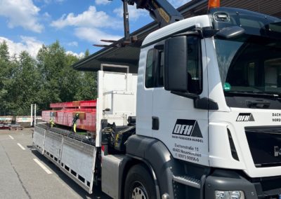 DFH Dach + Fassaden-Handel: Langholz-LKW